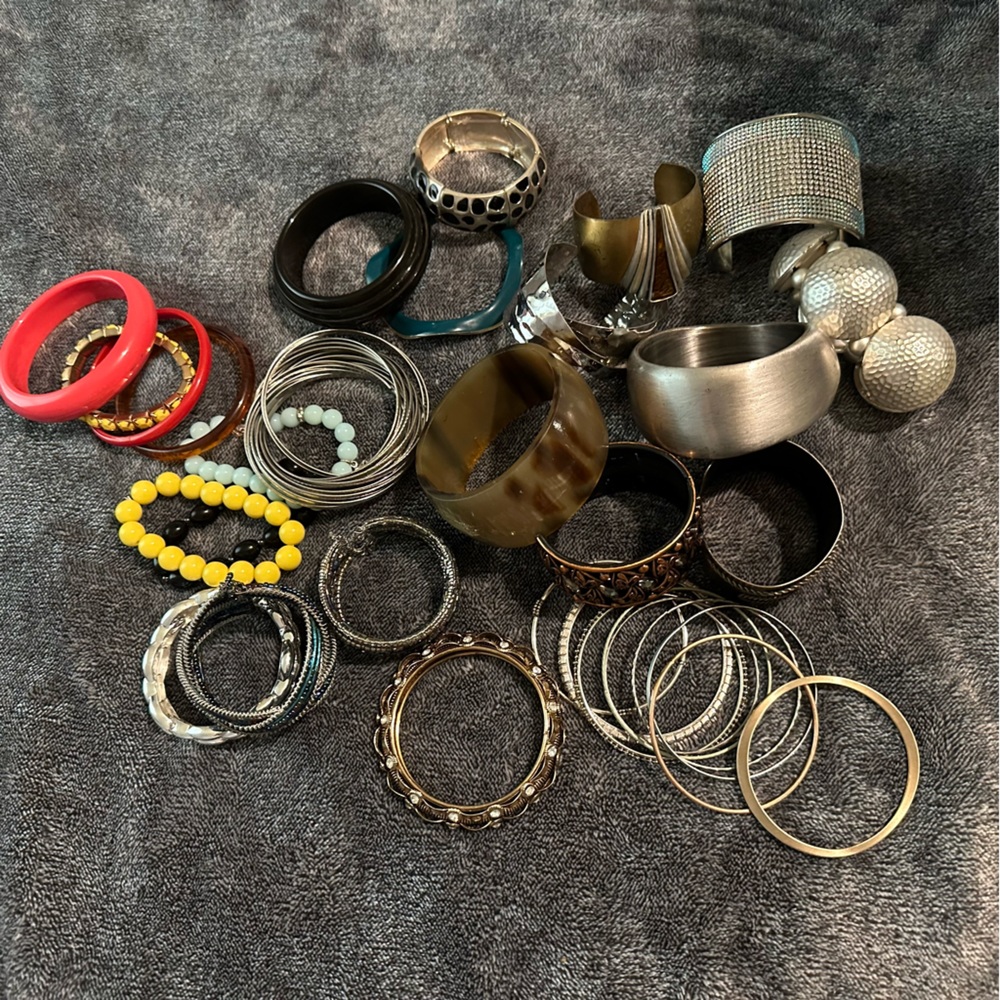 Bracelet Lot